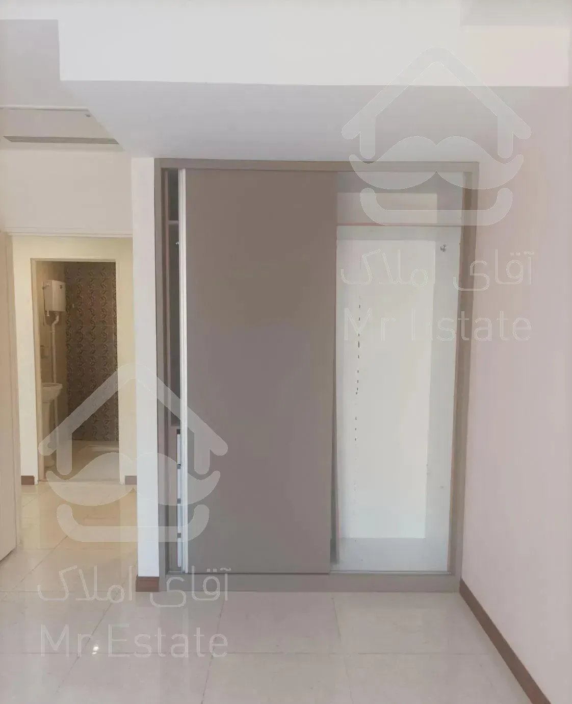 ویو کوه /سالن بزرگ/۱۲۸ متری