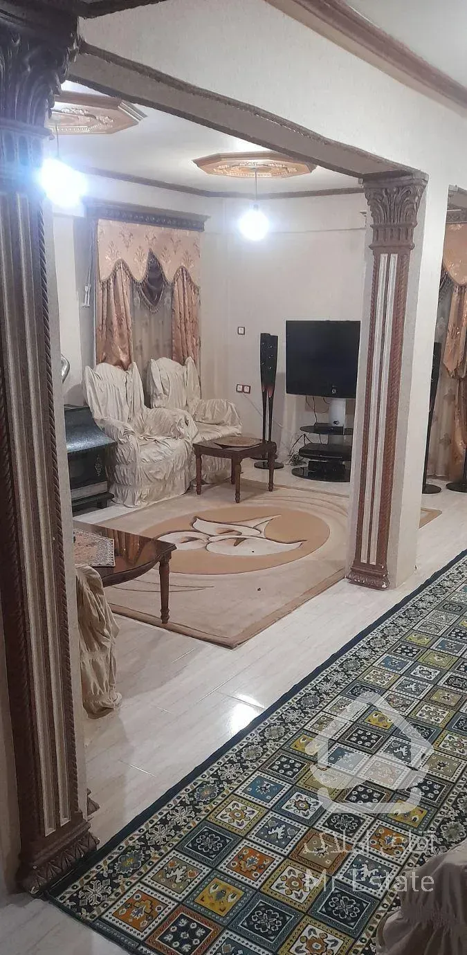 دوخواب +تک خواب مستقل ویلایی حیاط دار نزدیک بازار