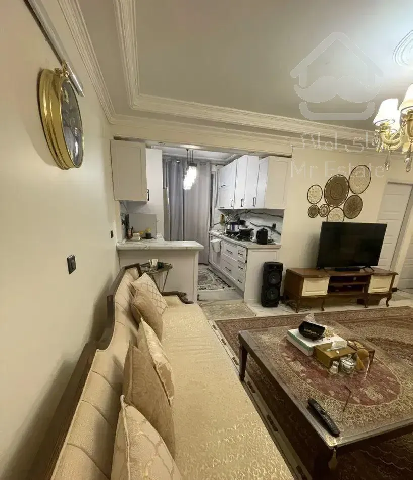 فروش آپارتمان ۶۲ متری ۲ خوابه طبقه ۳ در شهرک آزادی