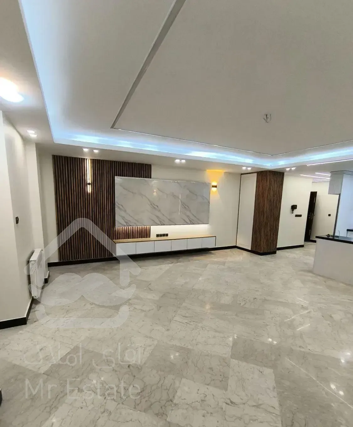 اجاره واحد 157 متری/۲ پارکینگ/کلید نخورده