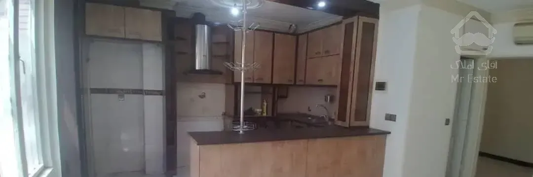 آپارتمان ۵۲ متری، ۲ خوابه، طبقه اول