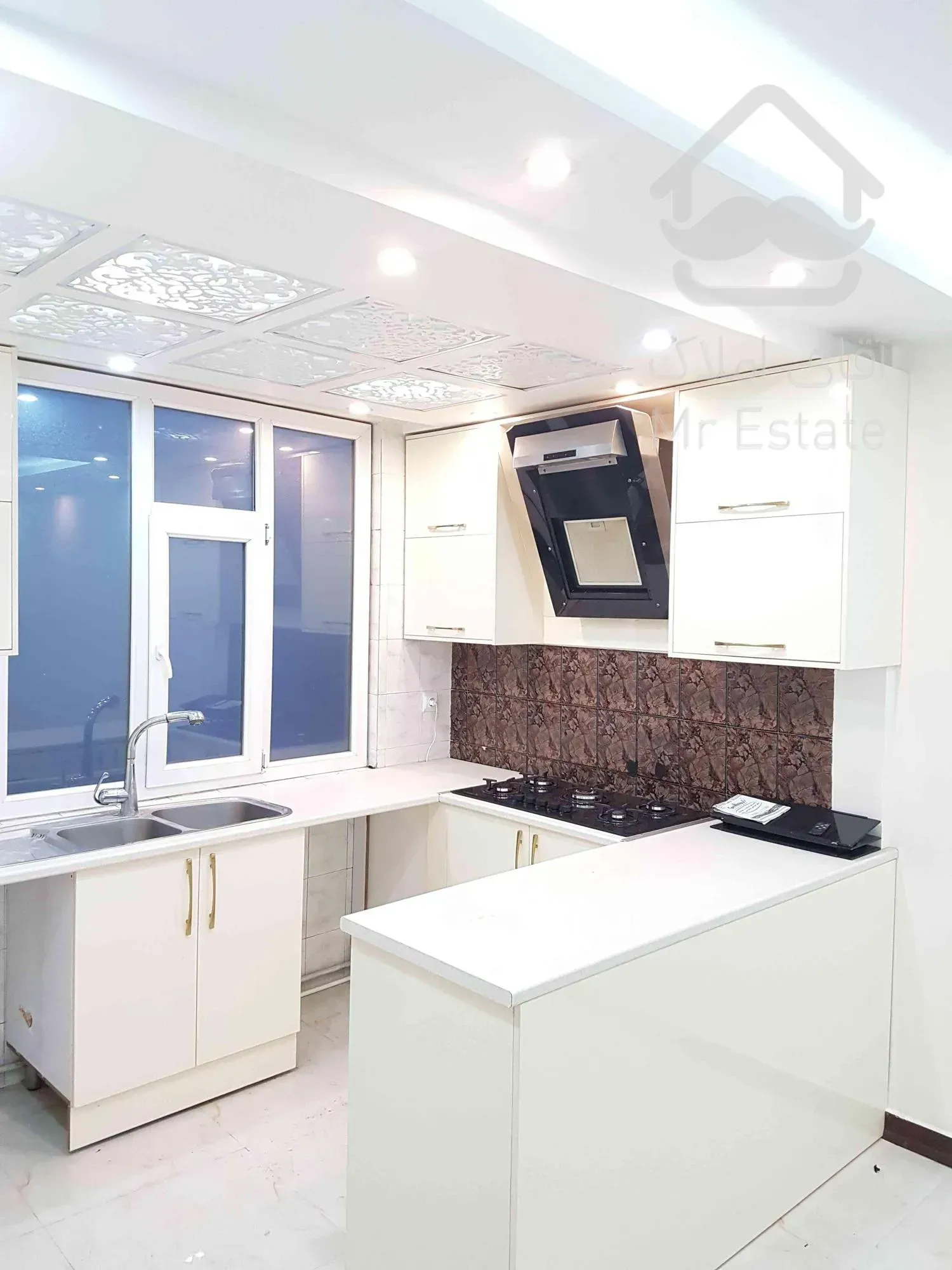 فروش آپارتمان دوخوابه شمال آیت الله کاشانی