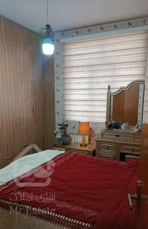 ۵۳متری خوش نقشه/آسانسور و انباری و بالکن