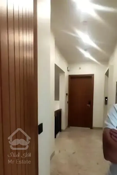 100متر/دهکده المپیک دریاچه چیتگر/ویو ابدی/وام دار