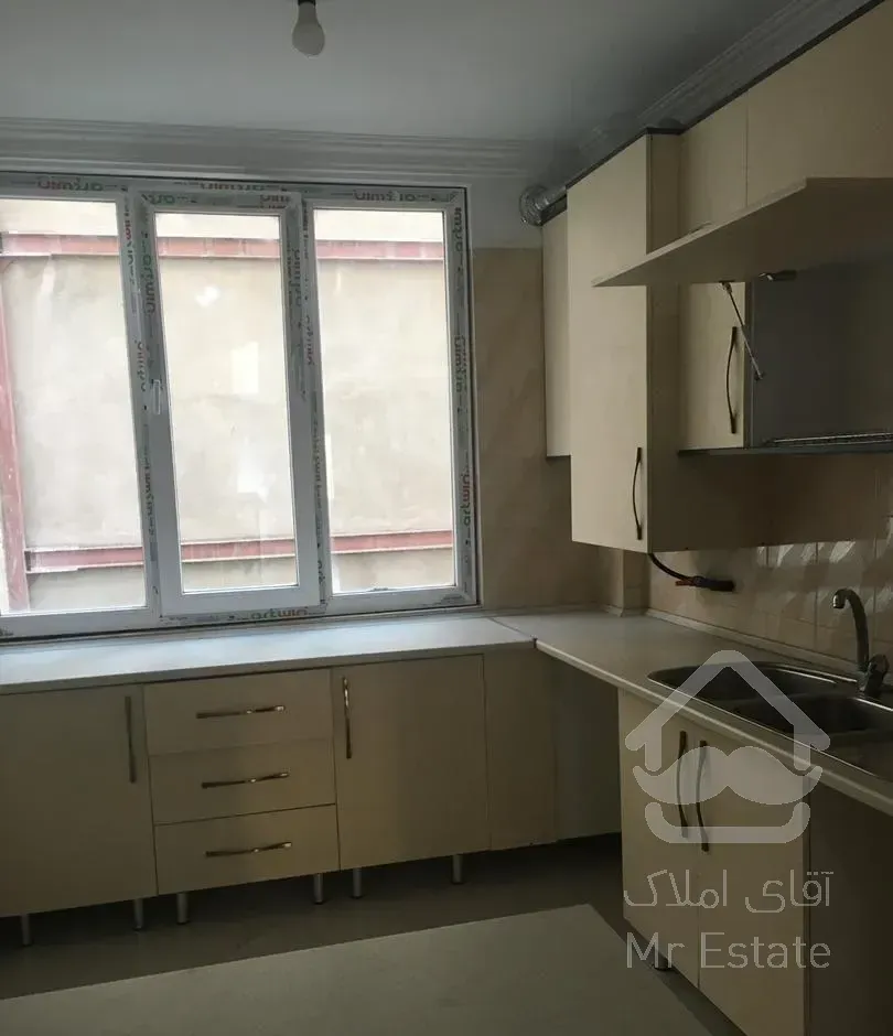 آپارتمان ، ۸۰ متری ، تک واحدی