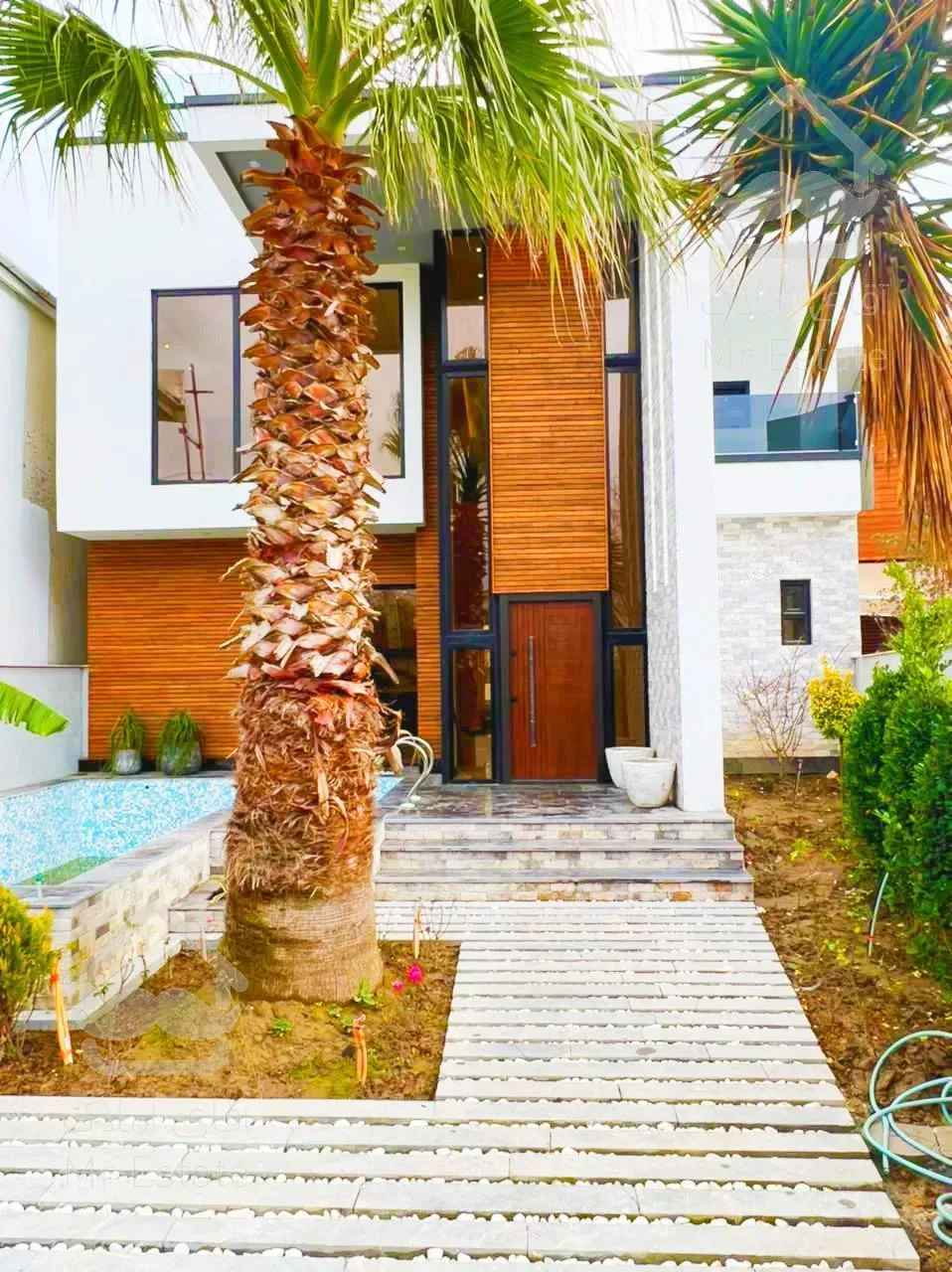 نما مدرن فول امكانات تو دل جنگل و نزديك به ساحل