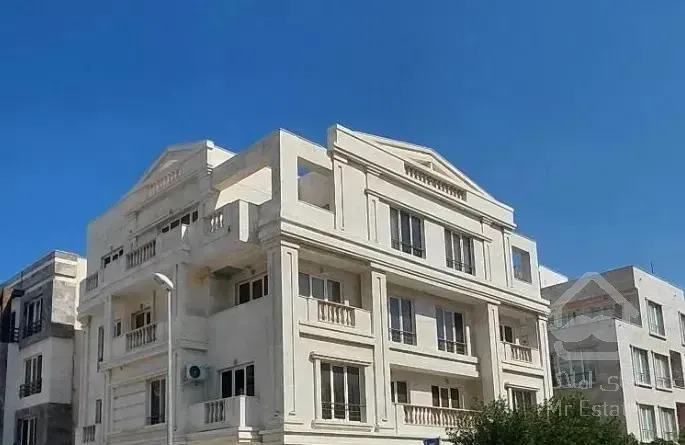 فروش تک واحدی/۳ خواب نوبنیاد ۳ تراس بزرگ