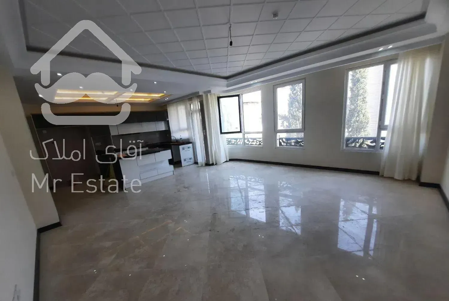 ۱۲۳ متر قلهک شریعتی کلید نخورده