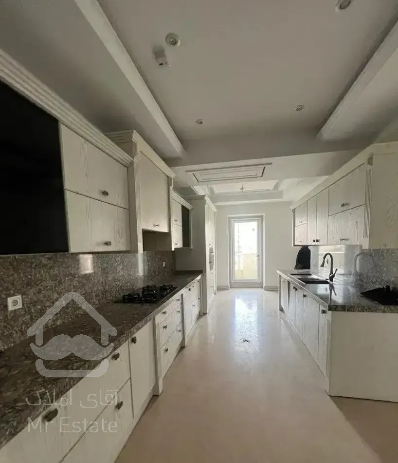 ۲۳۰متر /۴خواب/دیدویو‌ابدی