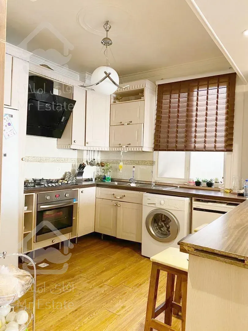 فروش۸۵متر دو‌خواب. خوش نقشه. تخلیه. هروی