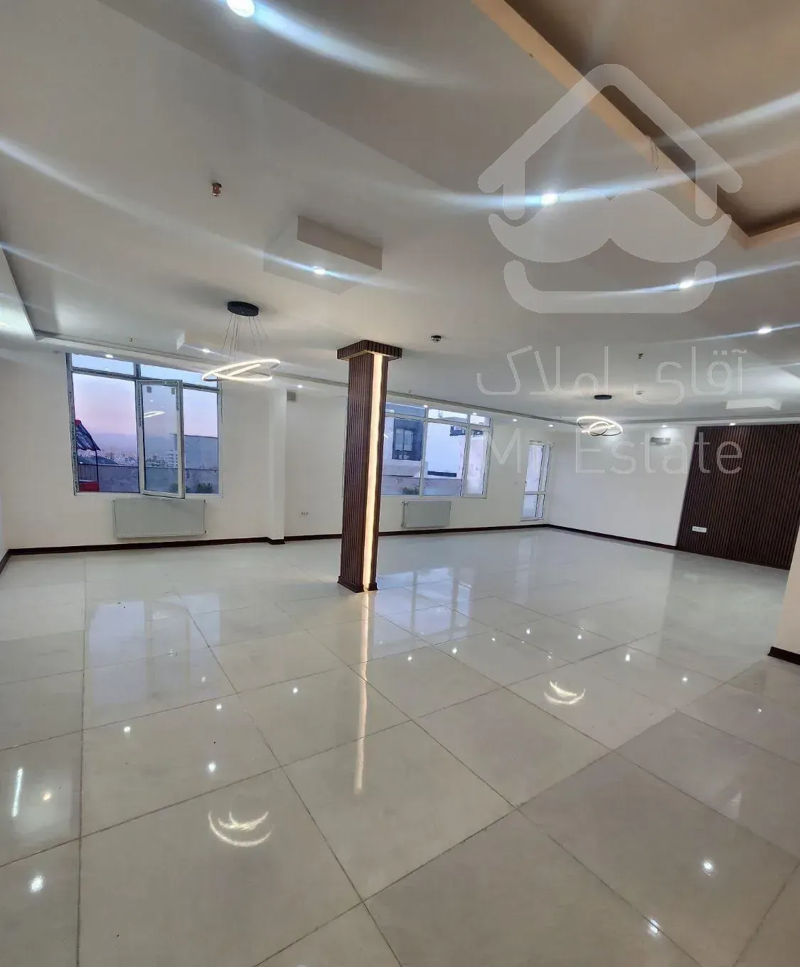 فروش آپارتمان ۱۸۶ متری/تراس ۴۰متری/پروازهاشمیه