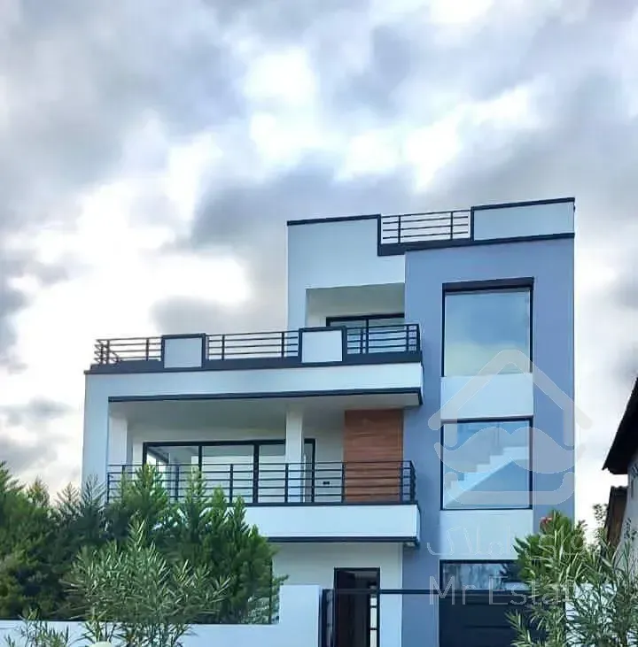 فروش خانه ویلایی ۳۳۰ متری ۵ خوابه