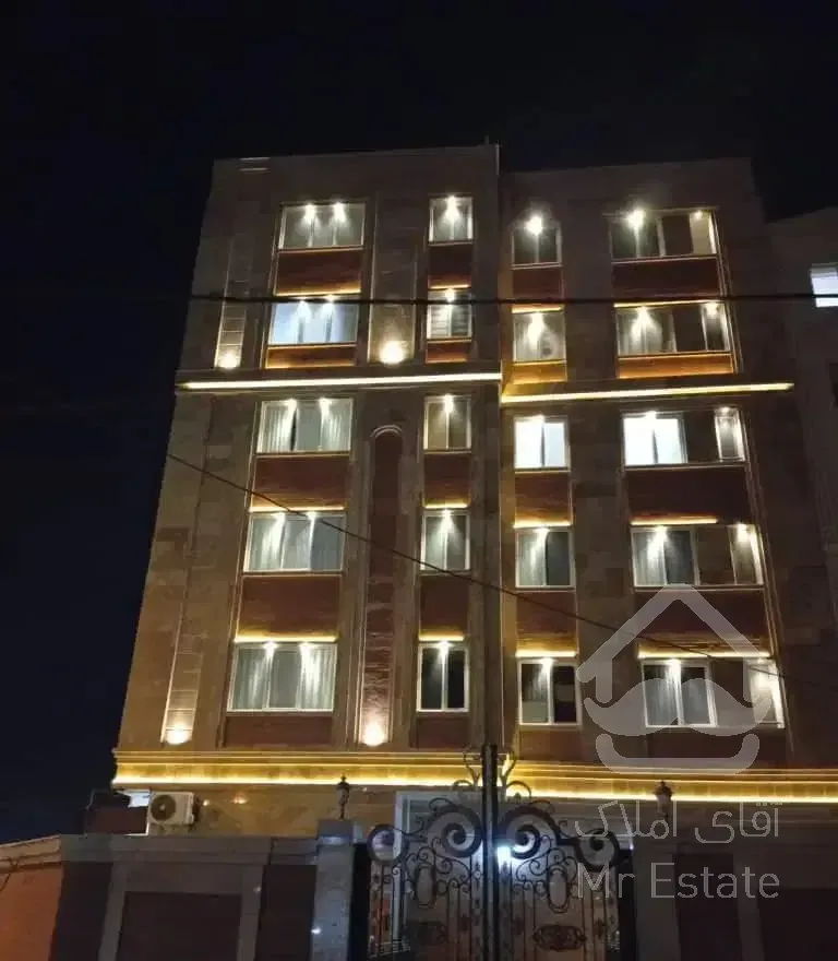 آپارتمان 140 متر لوکیشن بی نظیر  بلوار امیر کبیر