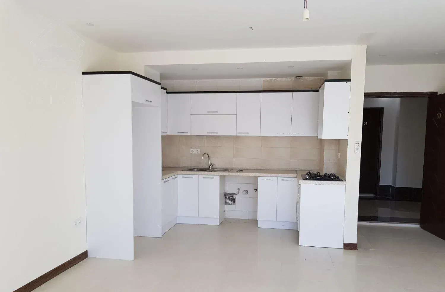 فروش یک‌خواب ۶۵ متری در مجتمع پارامونت سرو یازده