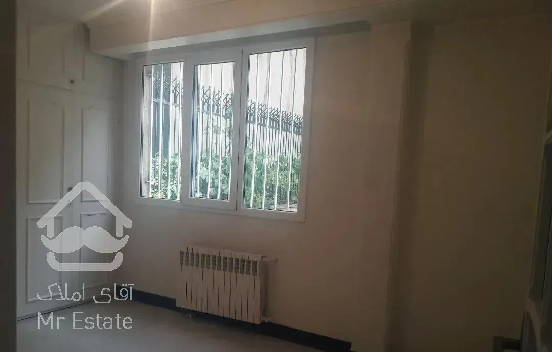 آپارتمان ۱۴۵ متری ۳ خوابه ۱۰ ساله کامرانیه