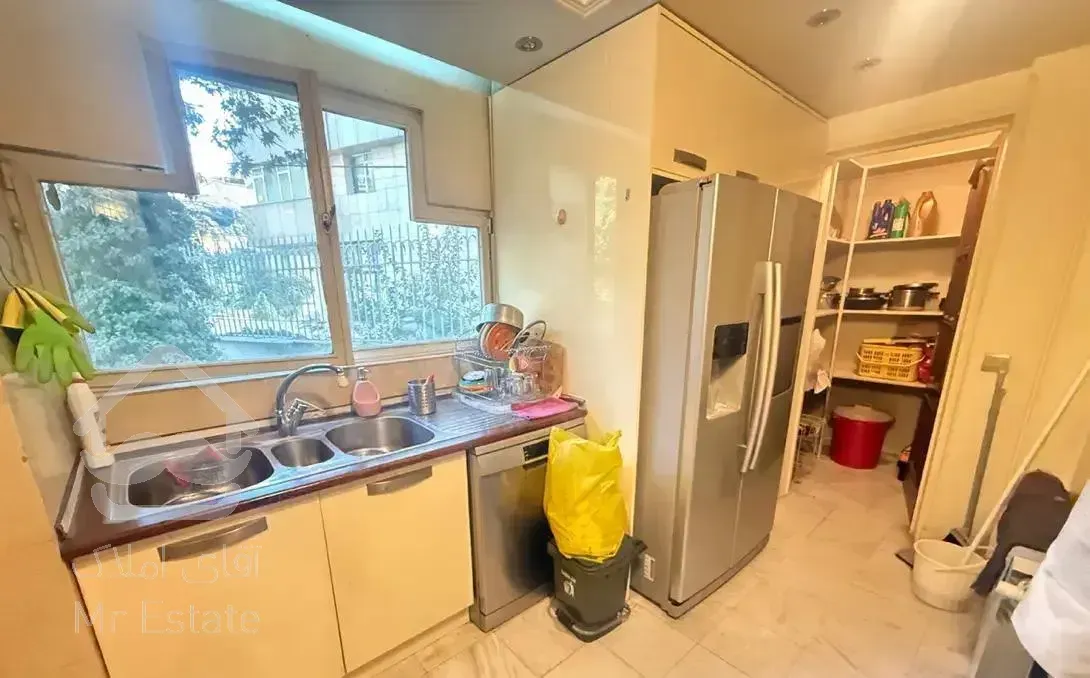 اپارتمان ۲۰۰ متری تک واحدی گلسنگ