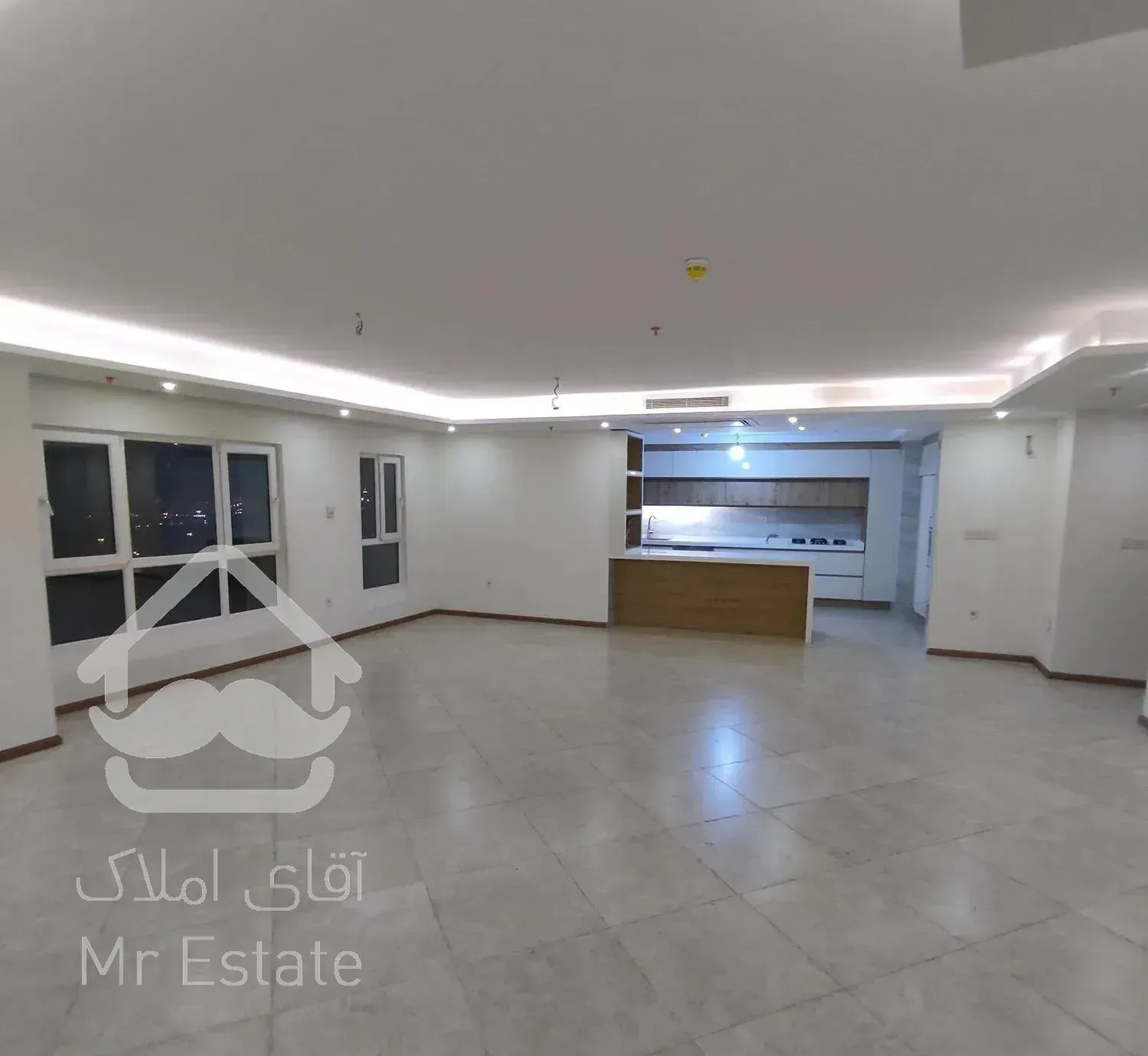 ۱۹۲متر ۳خواب سالن بزرگ/ همراه شهر