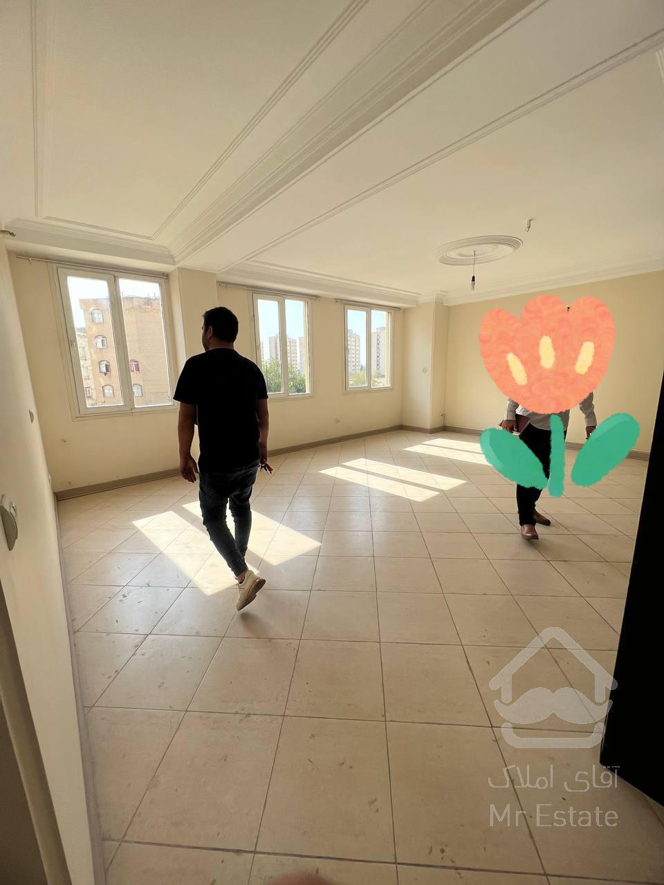 آپارتمان ۱۰۶ متری دو خواب