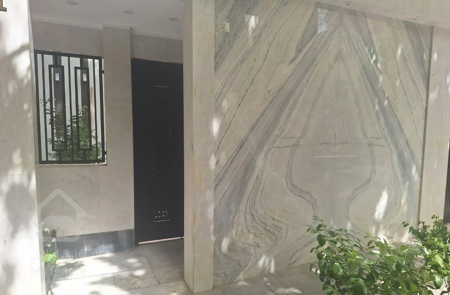 فروش آپارتمان ۱۱۶متری ۲ خوابه در نیروهوایی