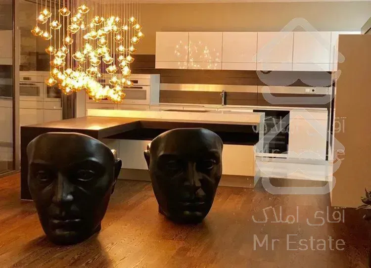 آجودانیه سپند، ۳۱۰ متر برج باغ کلاسیک