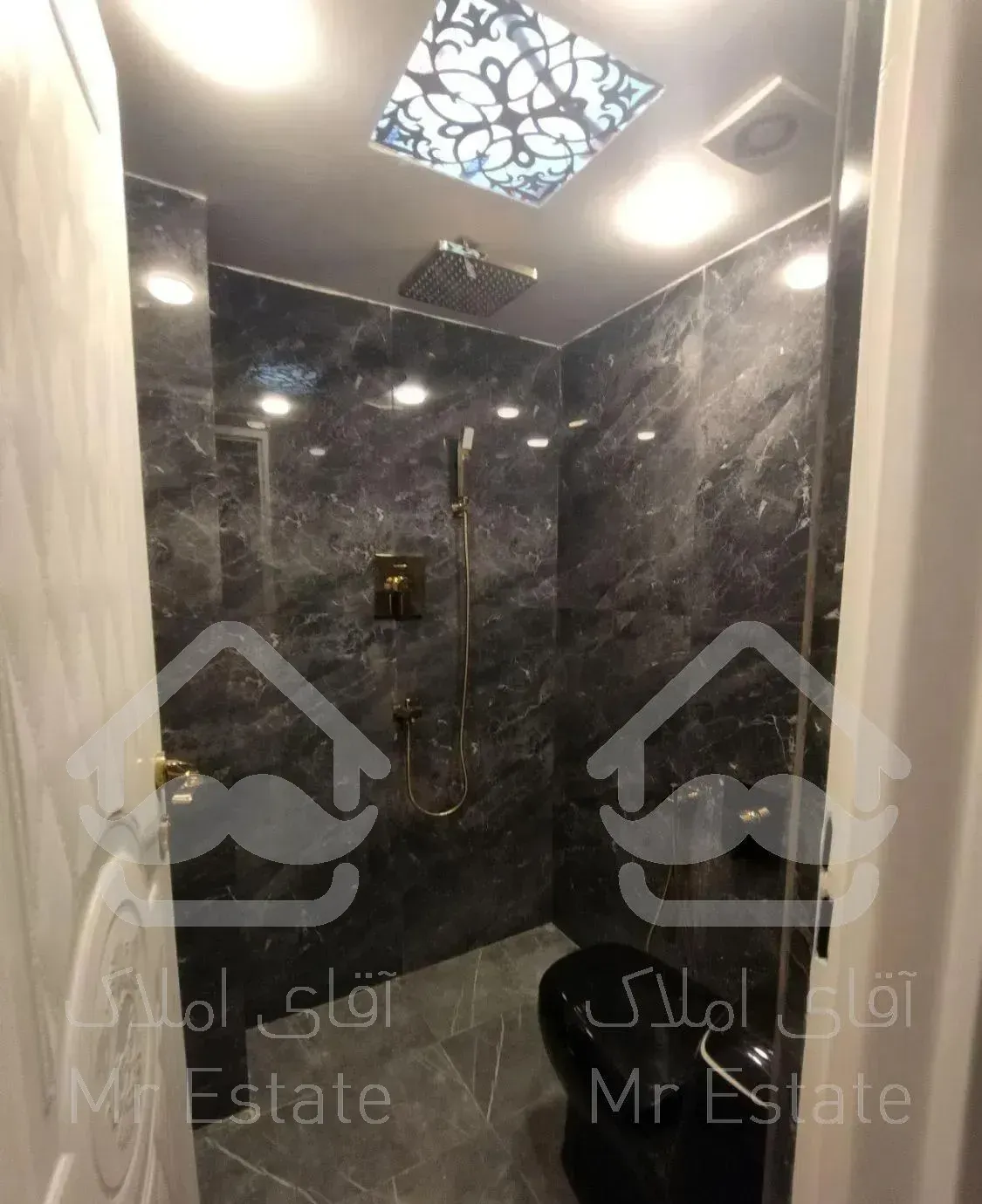 ۱۰۵متر. دو‌ خواب . نور و نقشه  . رهن کامل