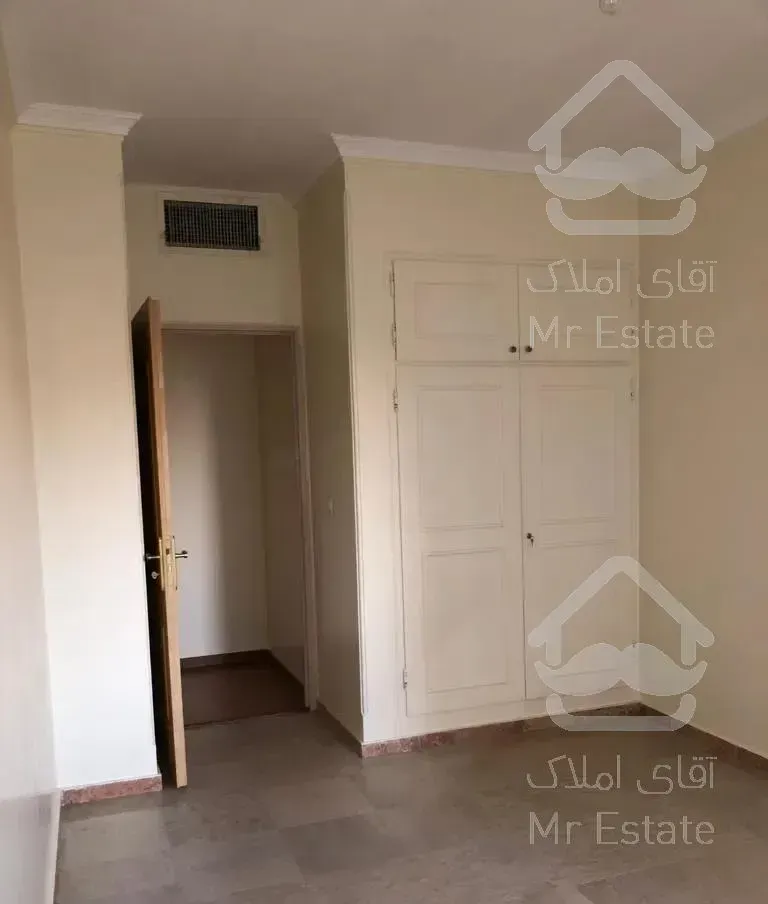 ۹۵متر گلزار