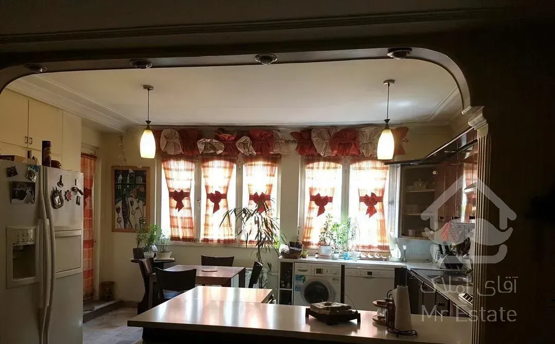 ۱۰۲ متر دو خوابه / وزرا /قیمت مناسب