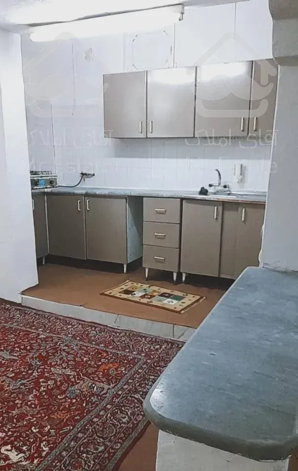 کاملا شخصی و در بستی با حیاط