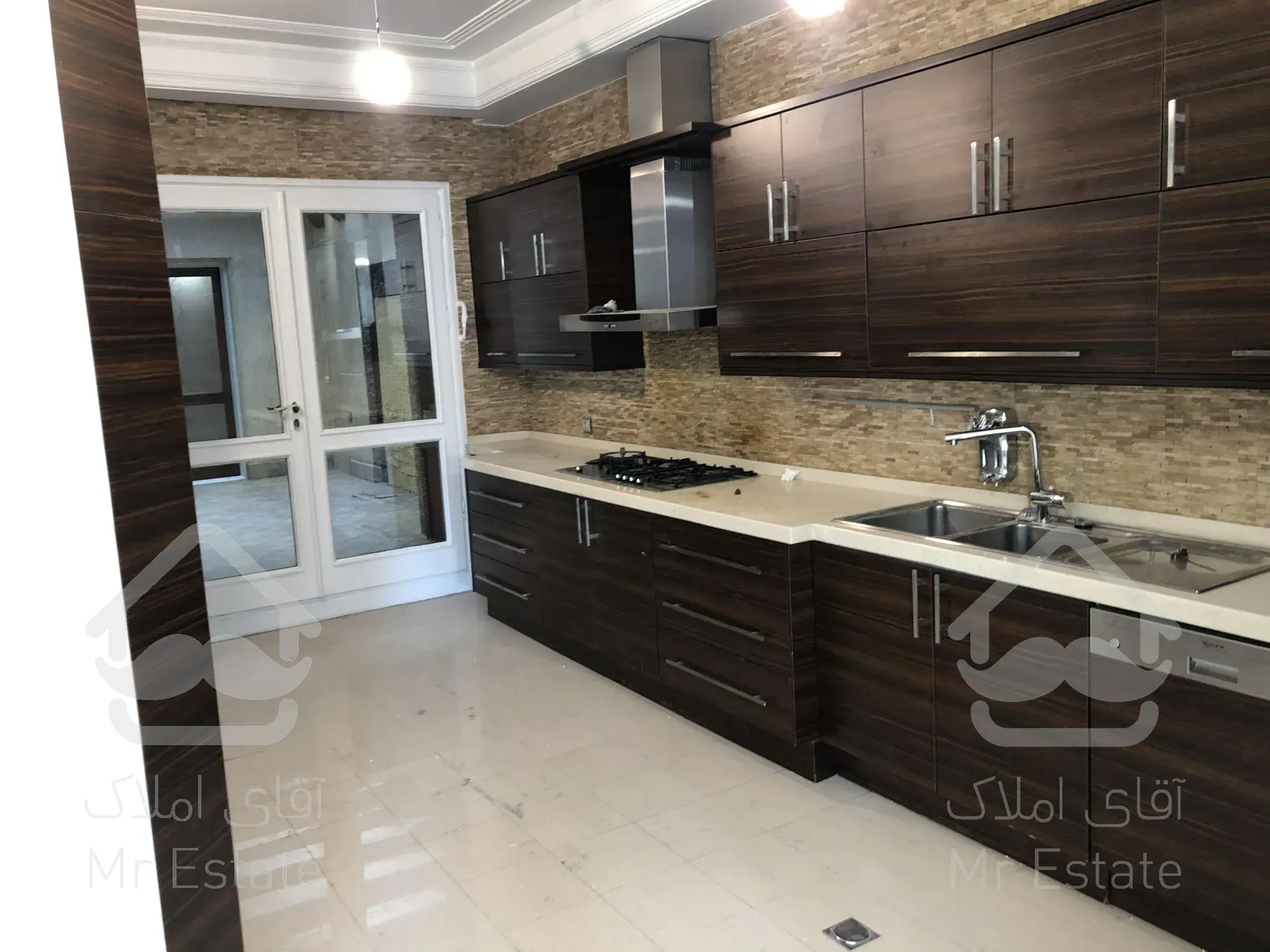 رهن و اجاره آپارتمان ۳۸۵ متری ۵ خوابه در کامرانیه فول مجلل