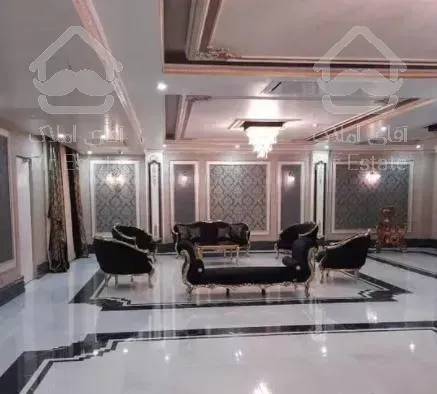 واحد 240 متری واقع در شهرک غرب