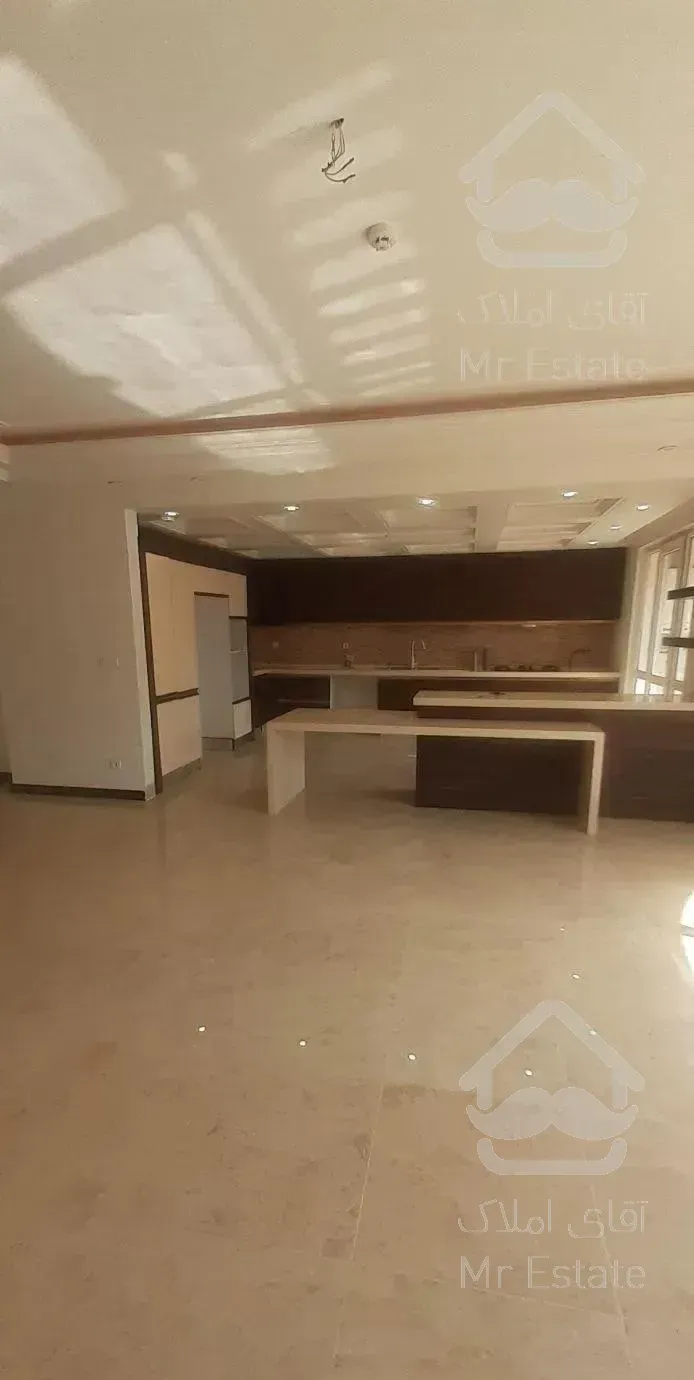 آپارتمان ۲۱۰متری ۳ خواب کلید نخورده تهرانپارس