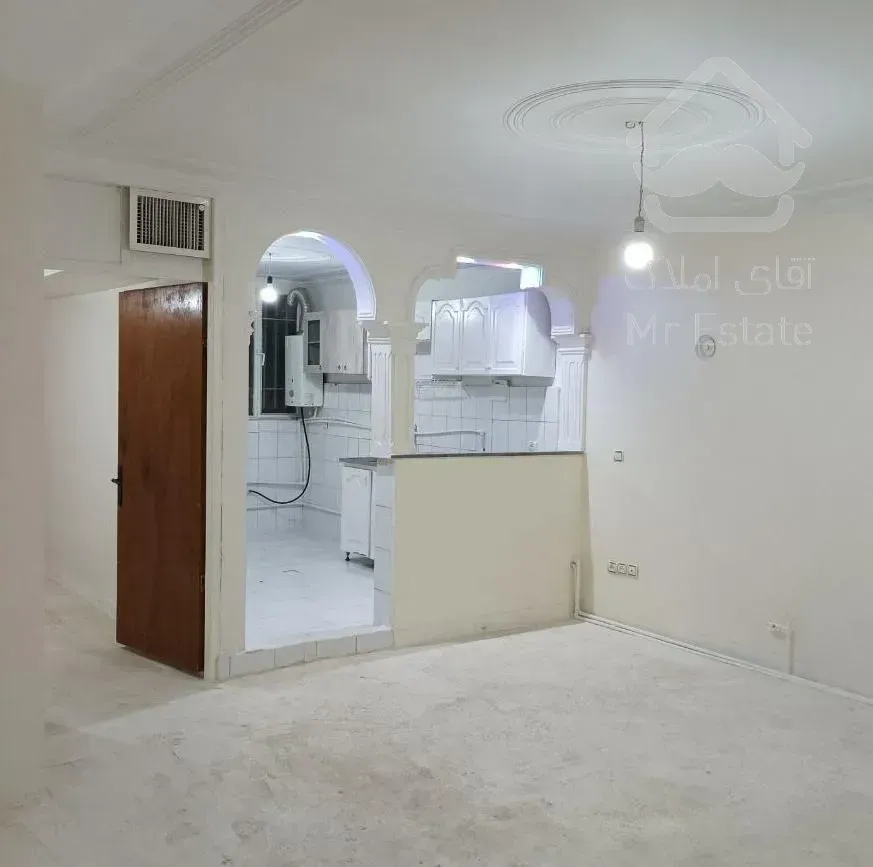 رهن آپارتمان ۷۸ متری ۱ خوابه همکف در عبدل‌آباد