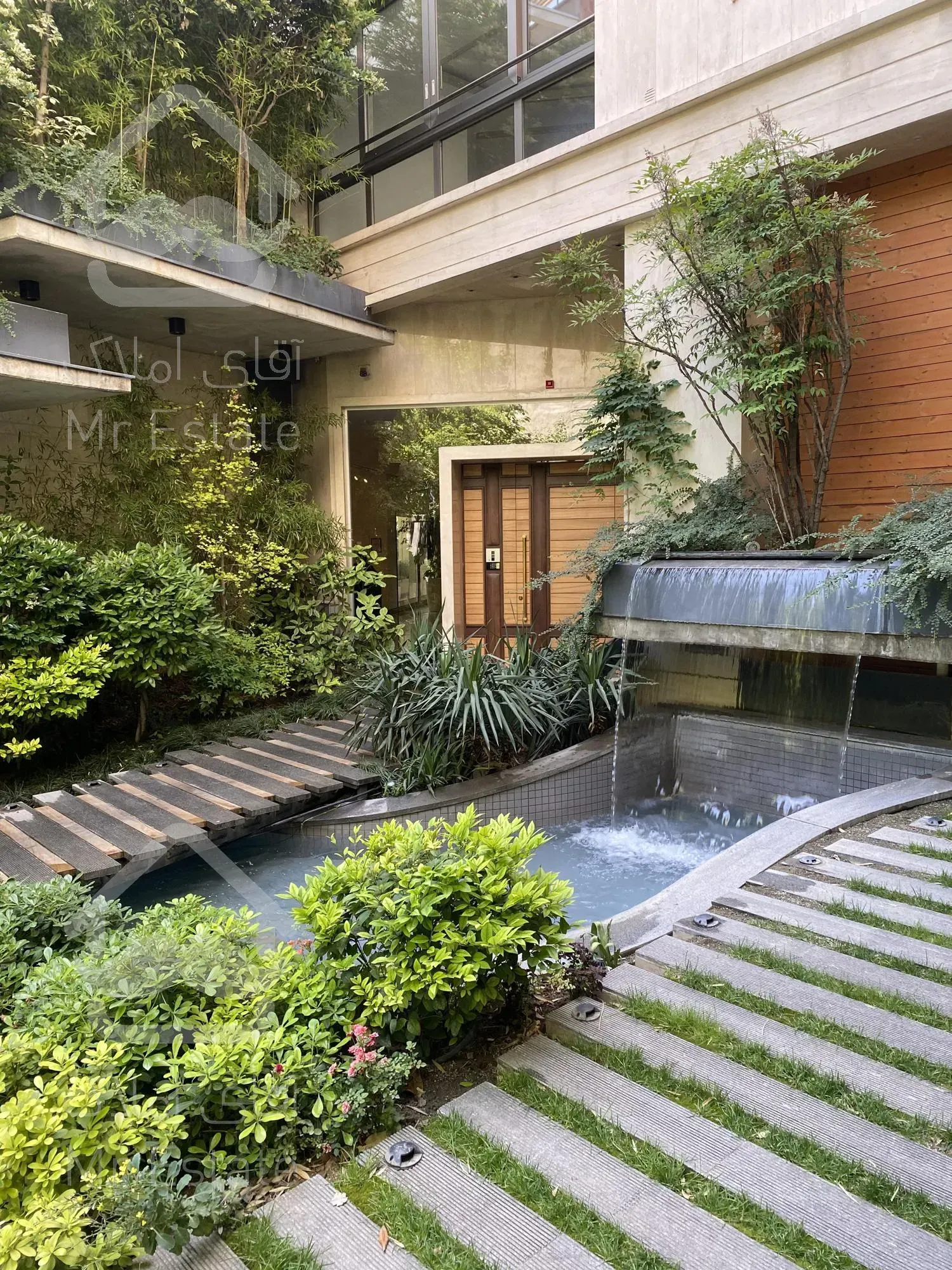 ۲۳۰ منر فرمانیه شرقی/مهماندوست