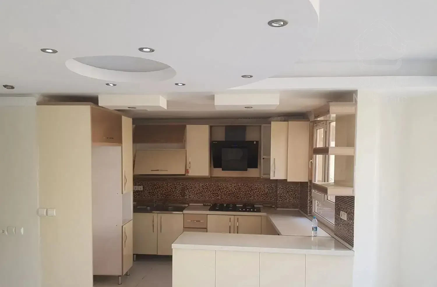 ۸۳متر/۲خواب/فول امکانات