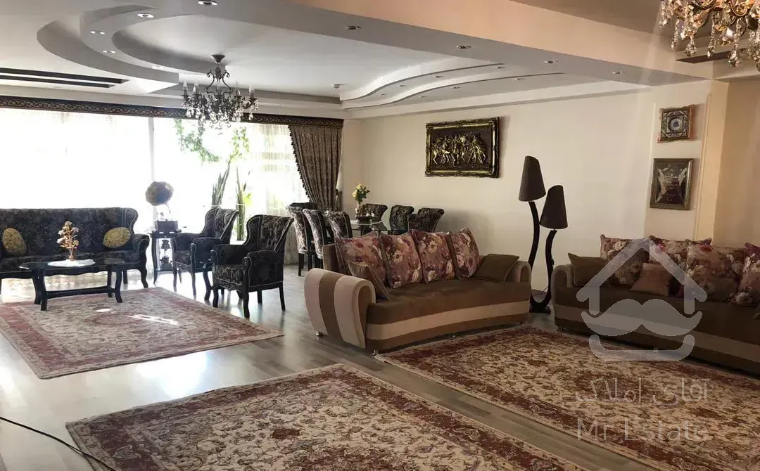 ۱۸۵متر ۳خ/ تک واحدی،۵۰متر حیاط /نمازی ها