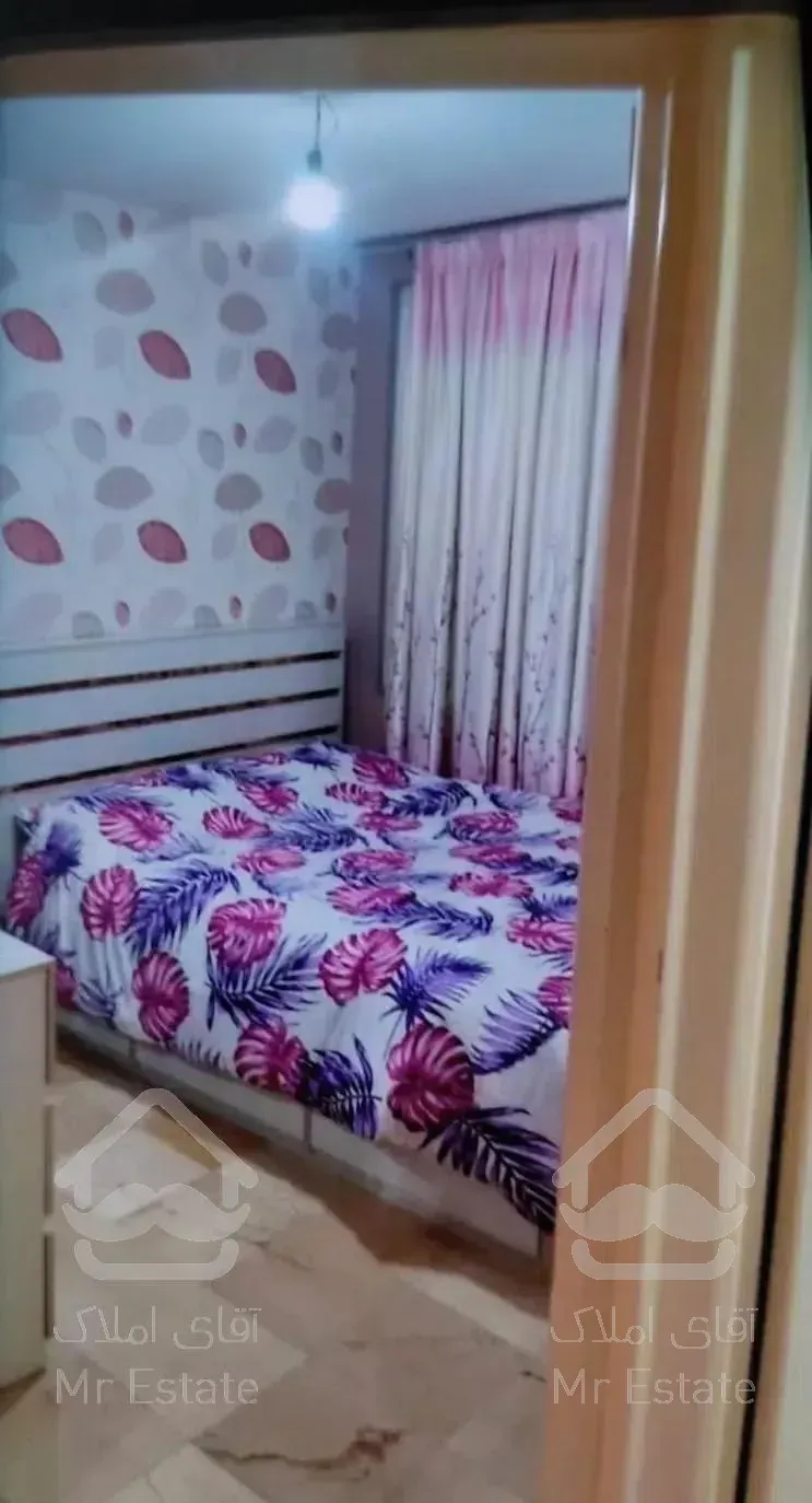 ۸۲ متر دوخواب سالن پرده خور