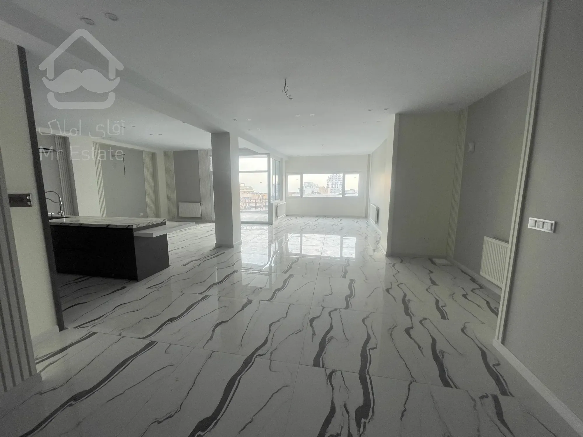 فروش اپارتمان 215 متری زعفرانیه