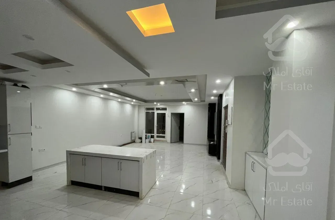 اپارتمان  ۱۱۳ متری ۲ خواب + دارای کولر + اقبال