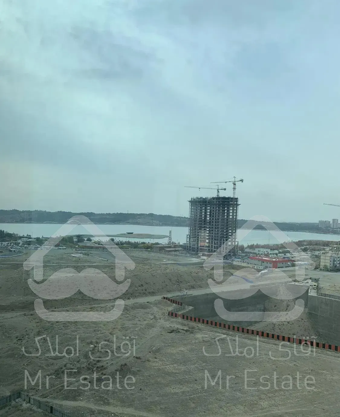 ۱۱۵ متر برج سند اداری کلید نخورده ویو دریاچه