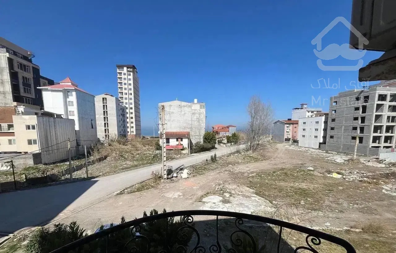 ۱۰۷ متر آپارتمان دو قدمی دریا سند تکبرگ