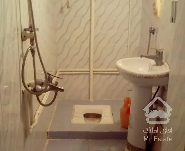 خانه شخصی ۷۲ متر ۳ طبقه میدان امام حسین