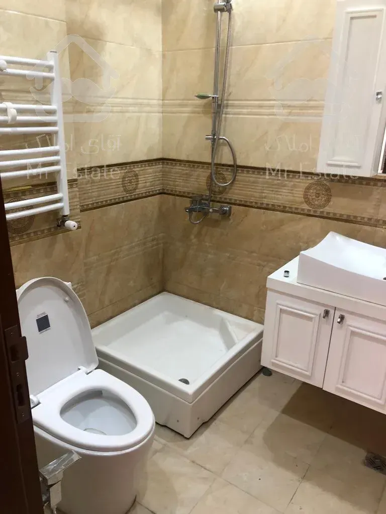 اجاره و رهن آپارتمان محمودیه 155  متر لاکچری