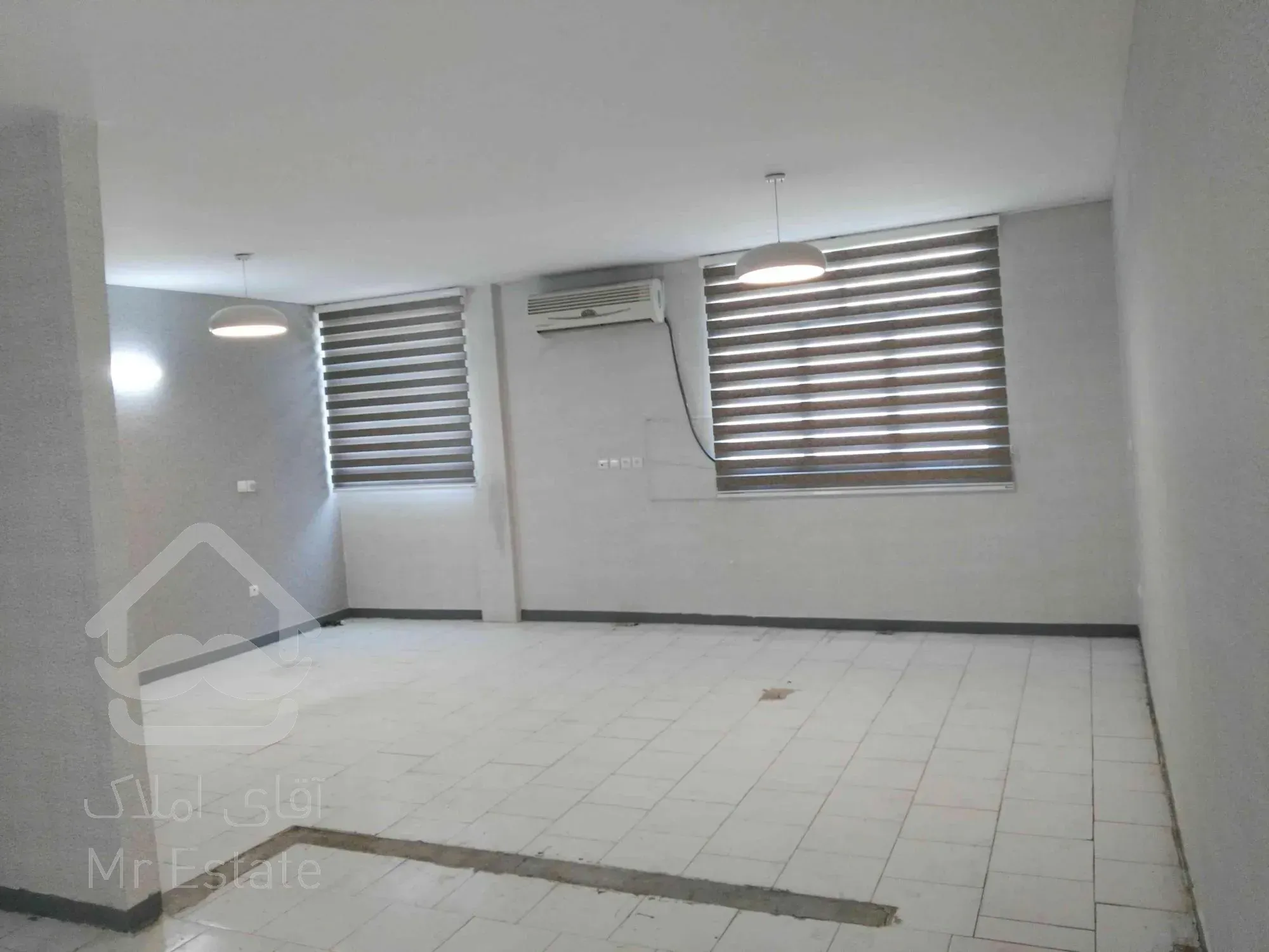 اجاره موقعیت اداری ۱۱۰ متری صادقیه