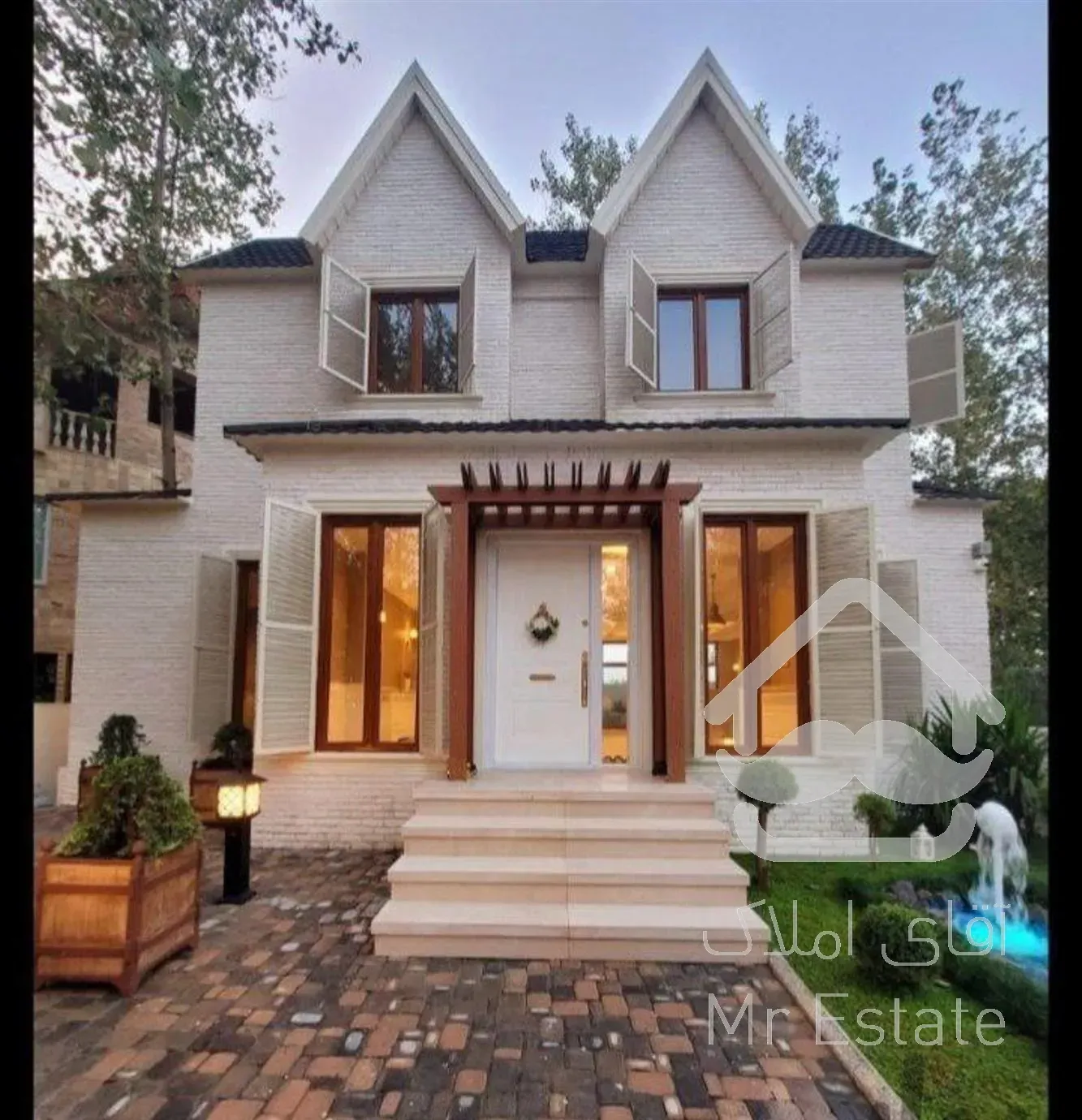 کاخ ویلادوبلکس۳۰۰متری استخردار هوشمندسندار