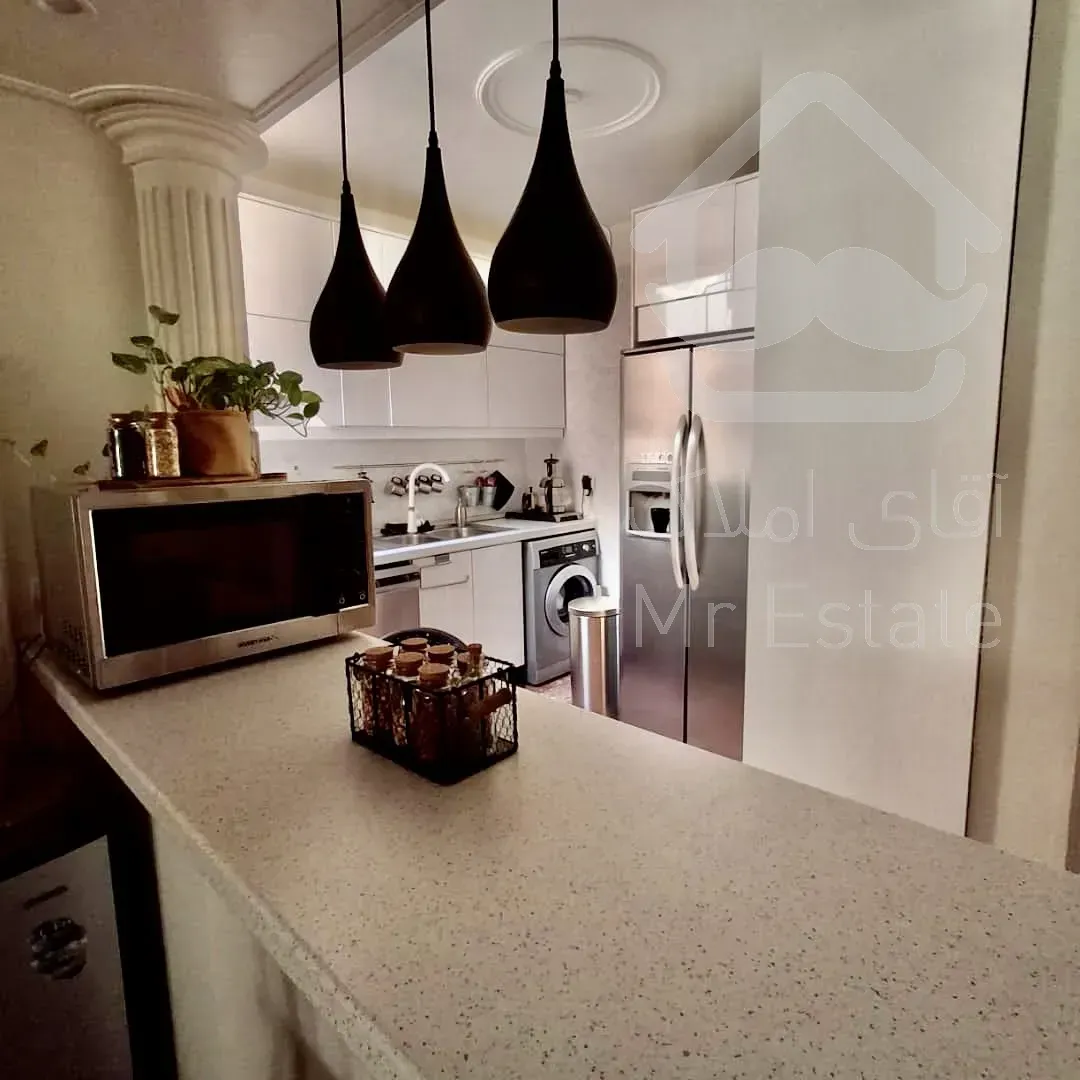 آپارتمان/۱۰۶متر/دوخواب/فول بازسازی/کوی ارم