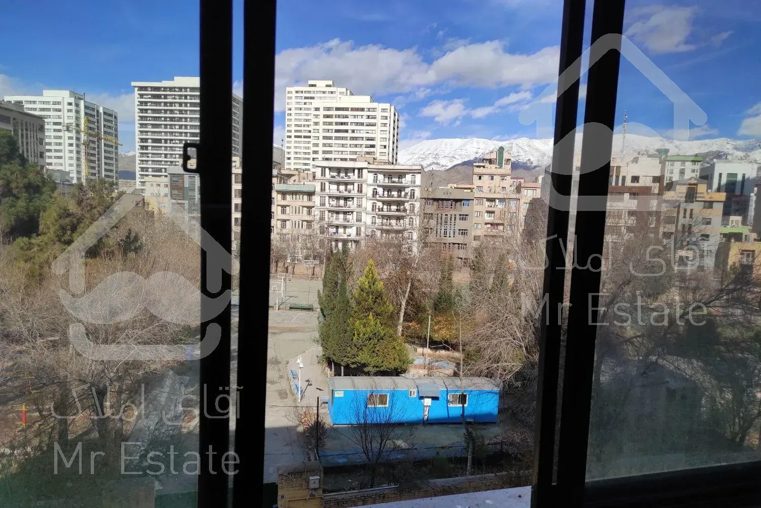 ونک شیراز ۱۹۵ متر ۴ خواب ۴ سرویس (تکواحدی)