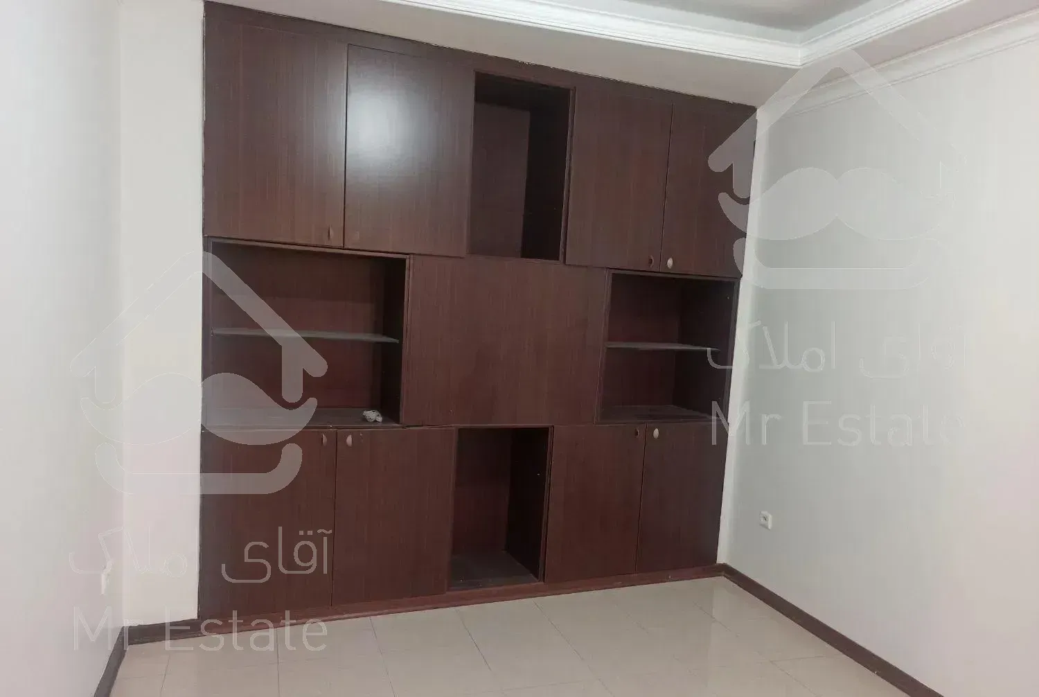 آپارتمان ۱۵۷ متر ۳خواب یه خواب آن مستر هست