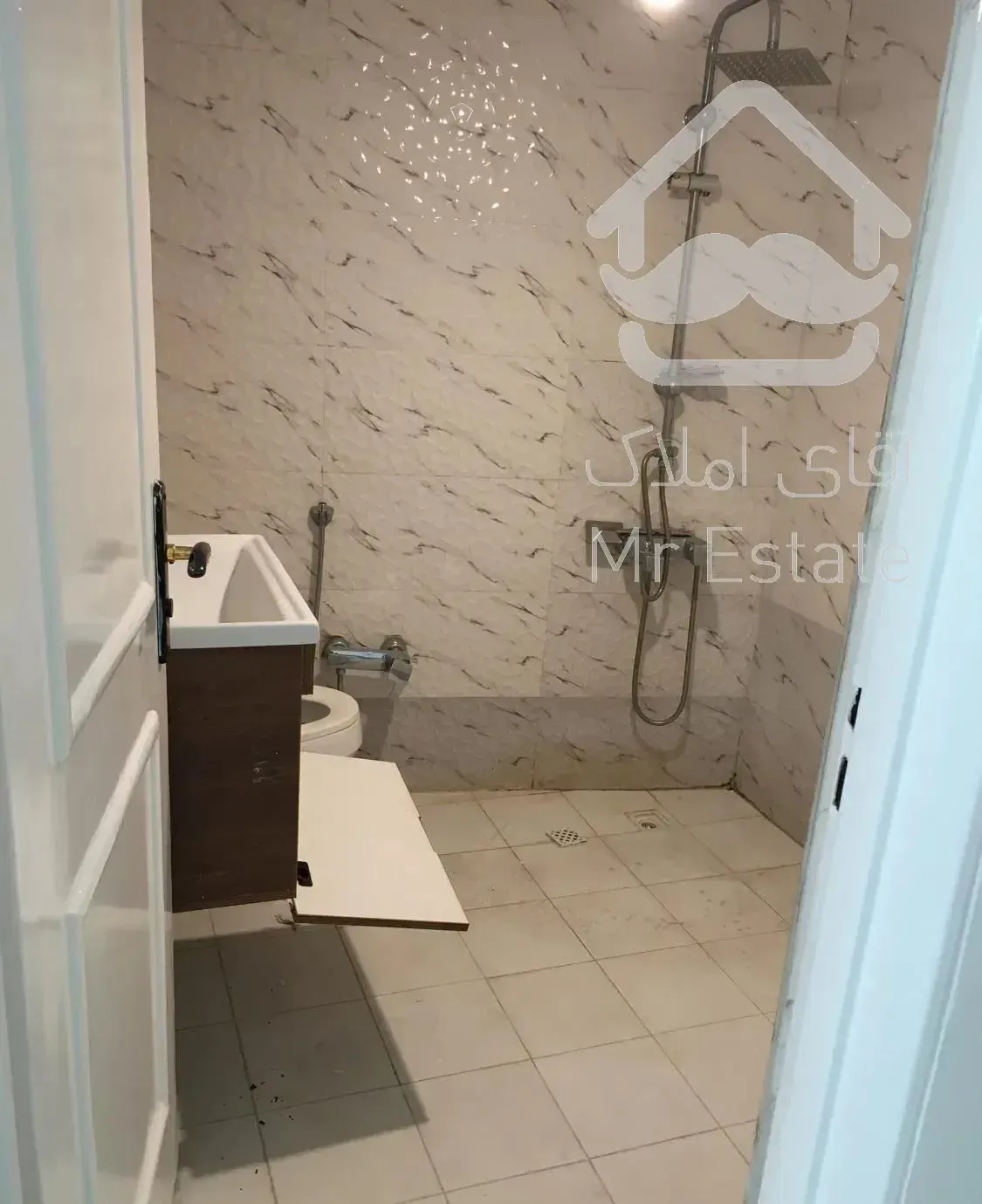 رهن واحد ۱۰۵متری۲خواب دارآباد