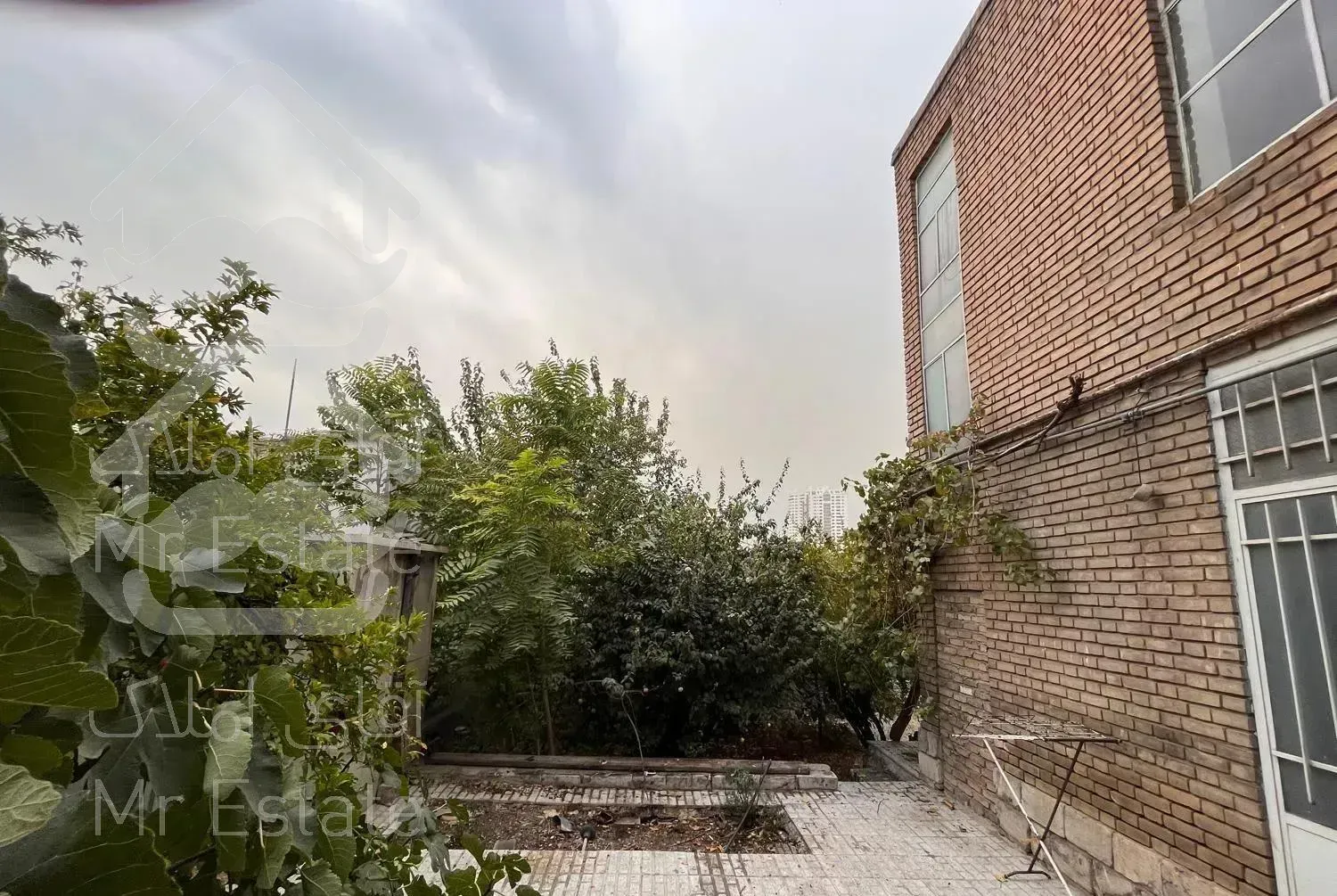 مستغل ده ونک ۸۵ متر ۲ خواب