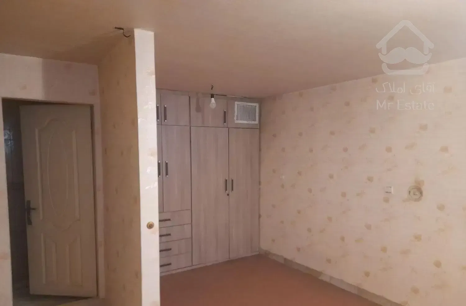 اجاره آپارتمان ۴۲ متری بازسازی شده نزدیک مترو شهدا